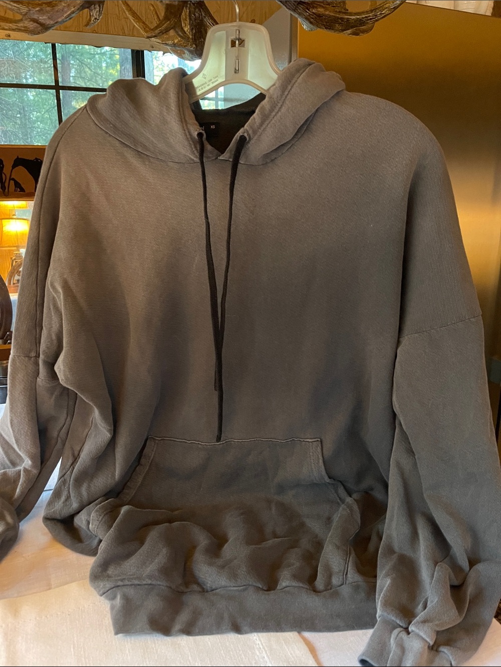 Dark grey hoodie XS